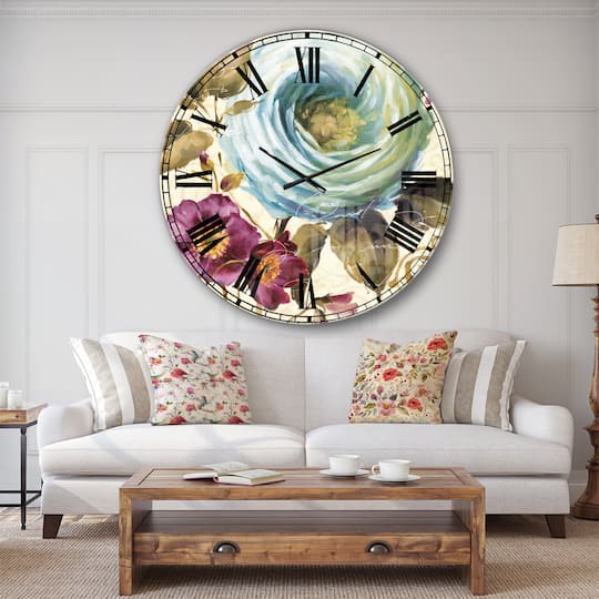 Designart 'Victorias Cream Flower Traditional Wall Clock